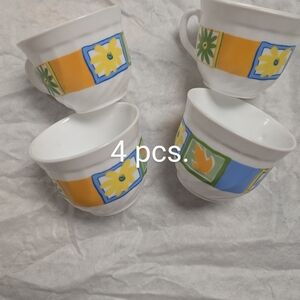 16  Pcs. Arcopal White Milk Glass Set  Vinta   Floral Multicolor Dinner Plate